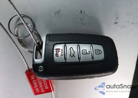 2010 Hyundai Genesis 3.8 z USA, uszkodzony, nr VIN KMHGC4DEXAU070503